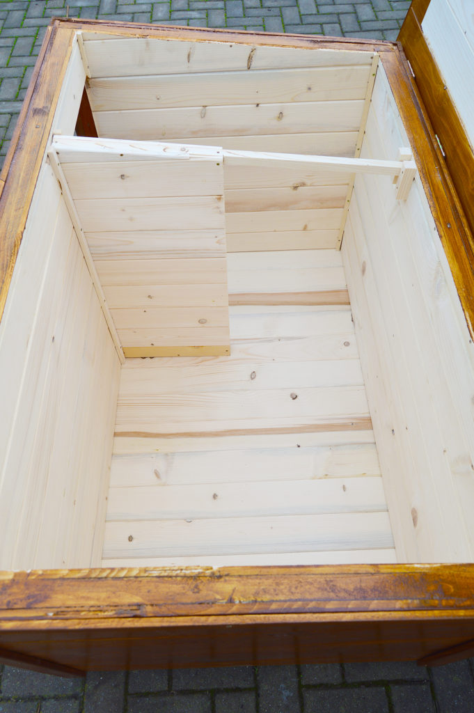 Psia búda SPOT so šikmou strechou v odtieni dub #4